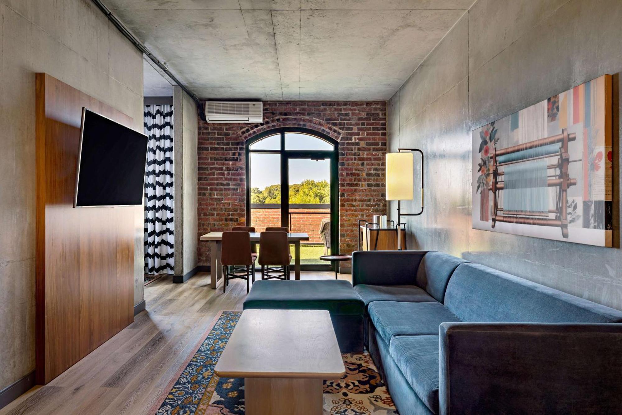 The Loom Hotel, Tapestry Collection By Hilton Warwick Exterior photo